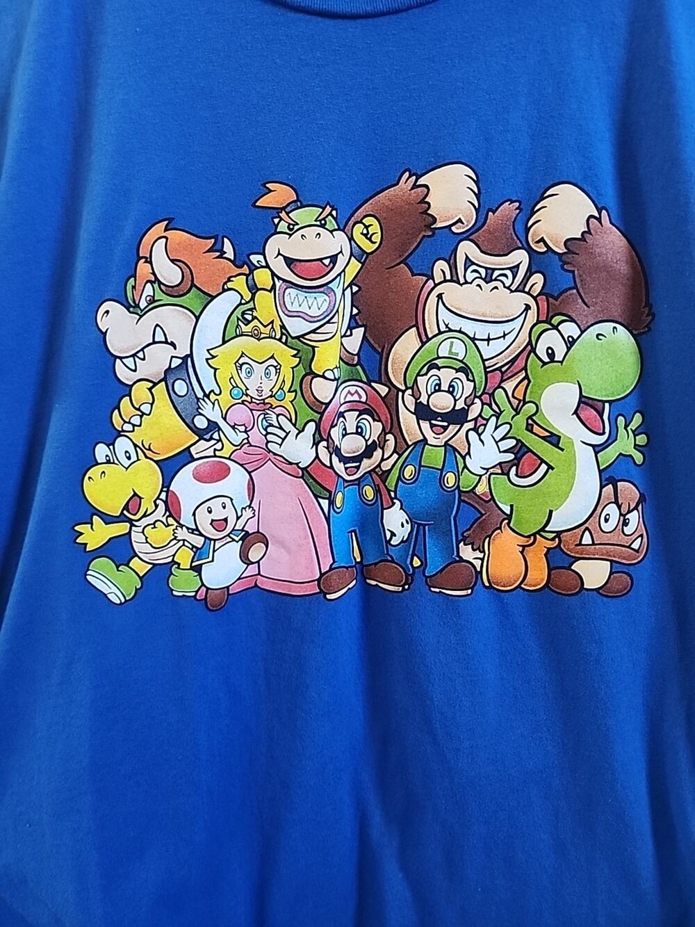 Super Mario Blue Medium T-shirt Nintendo Atari Video Game NES Arcade Game Cube